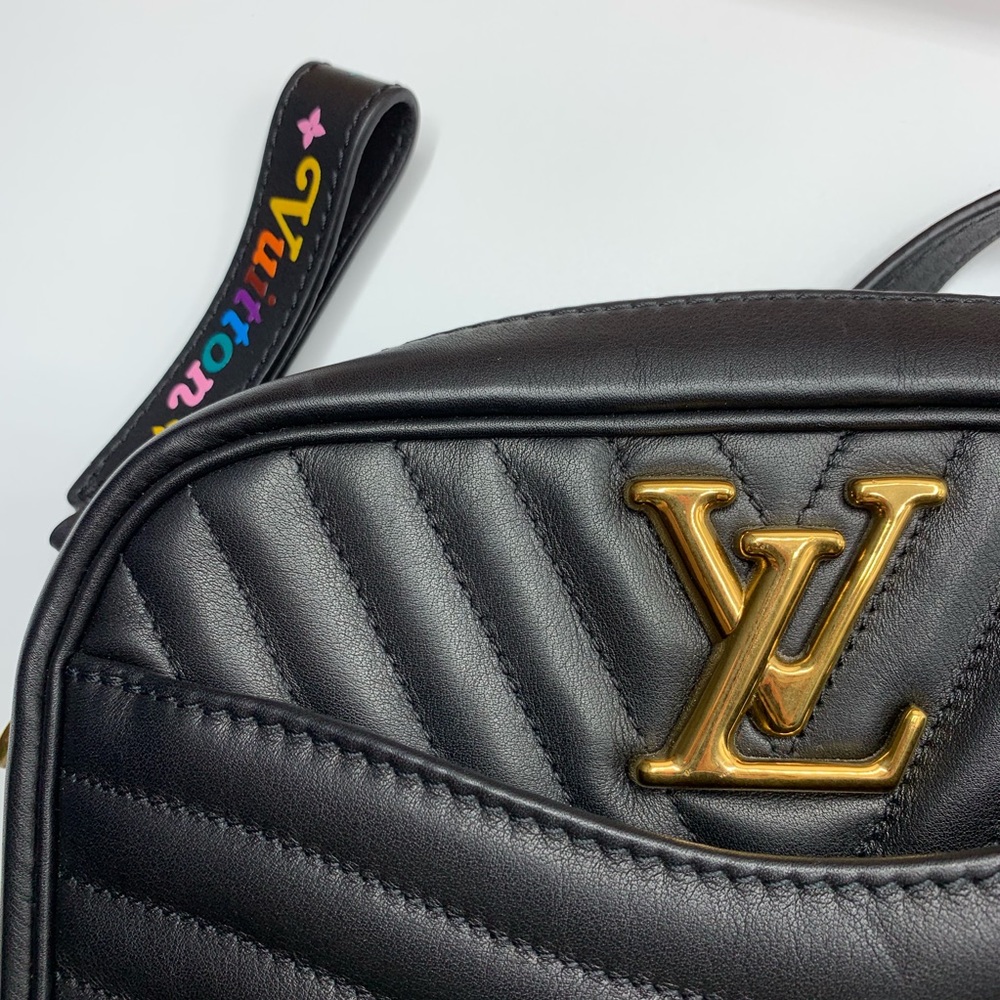 ❌SOLD❌ Louis Vuitton New Wave Noir Camera Bag - Picture 3 of 8